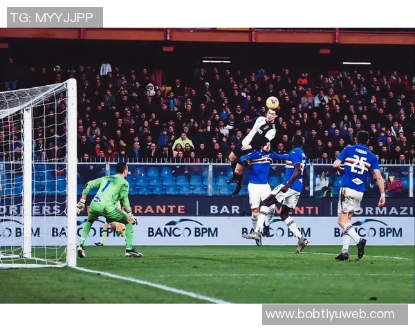 尤文前球员揭露C罗对萨里战术不满用吃草方式表达自己对比赛的理解