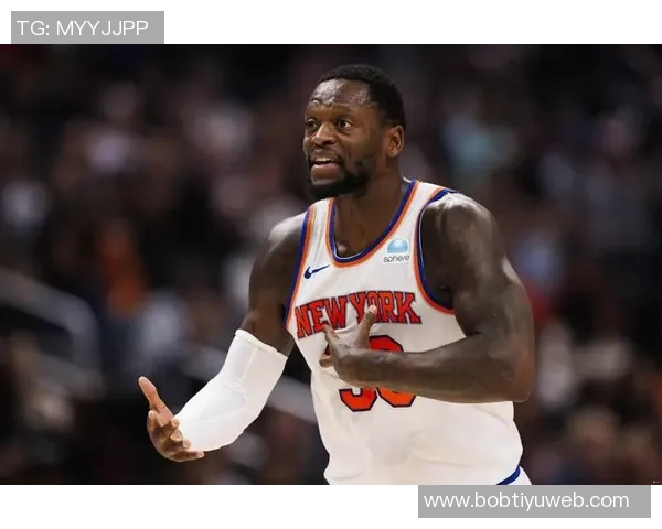 兰德尔全能表现助球队大胜19分10板12助攻正负值高达43 兰德尔全能表现助球队大胜19分10板12助攻正负值高达43