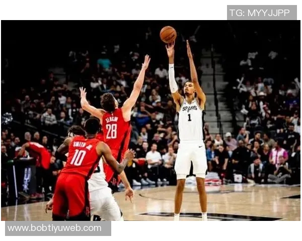 文班亚马首节表现不佳4次失误被断球反击仅得7分4篮板2助攻 文班亚马首节表现不佳4次失误被断球反击仅得7分4篮板2助攻