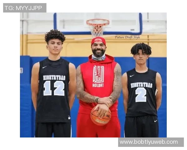 杜克队连续两年迎来全美第三球员名字相同均为卡梅隆的奇妙巧合