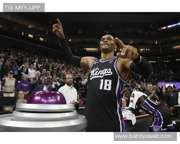 威少新赛季表现亮眼场均118分55板4助三分命中率高达50