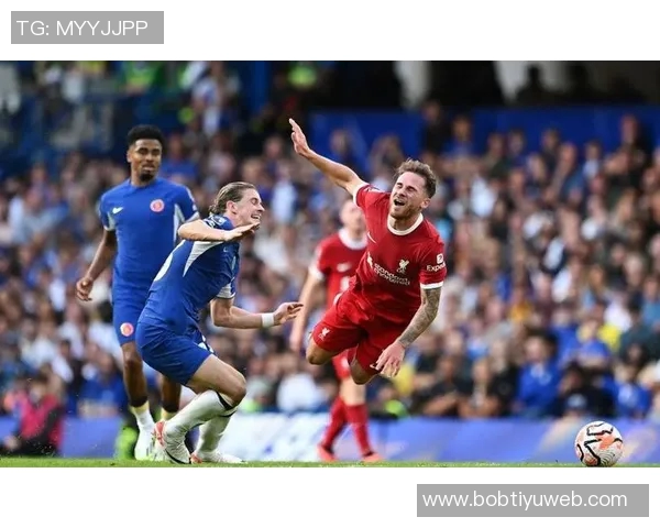 内维尔赞凯塞多为英超最佳中场卡拉格力挺赖斯更具全能与控球优势