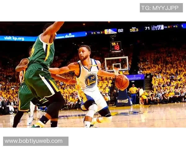 四人得分20展现团队篮球魅力库里期待继续打出精彩表现