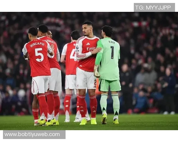 多支球队关注曼联后卫阿玛斯租借谢周三期满后或转会