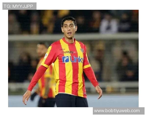 英媒报道曼城热刺等队关注维拉后卫孔萨国米那不勒斯也有意加盟