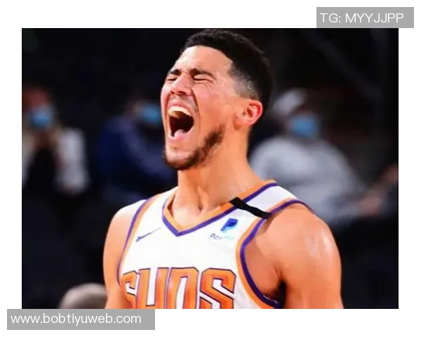 布克反思失误原因称对球处理过于随意并强调团队化学反应仍在培养中