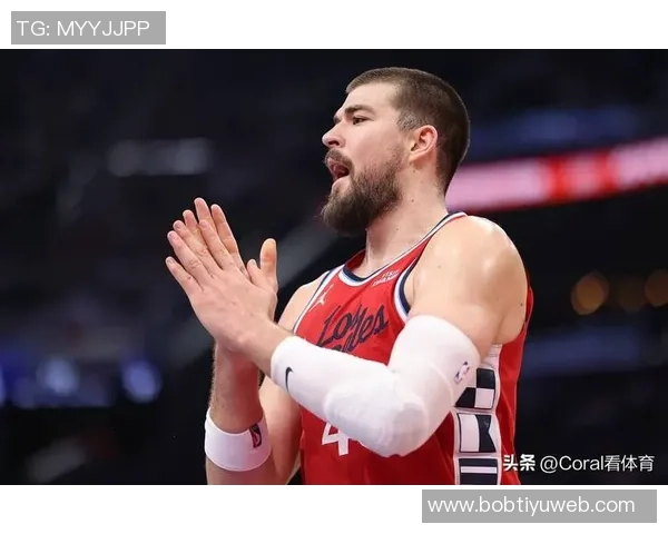 维拉纽瓦谈保罗离队后快船逆转局势的关键因素与影响 维拉纽瓦谈保罗离队后快船逆转局势的关键因素与影响